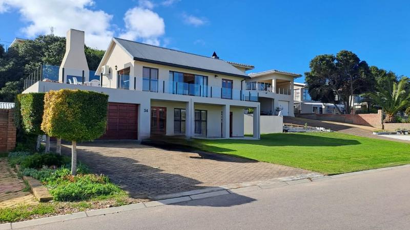 4 Bedroom Property for Sale in Stilbaai East Western Cape